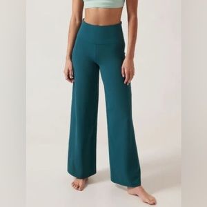 NWT Athleta Elation Wide Leg Pant